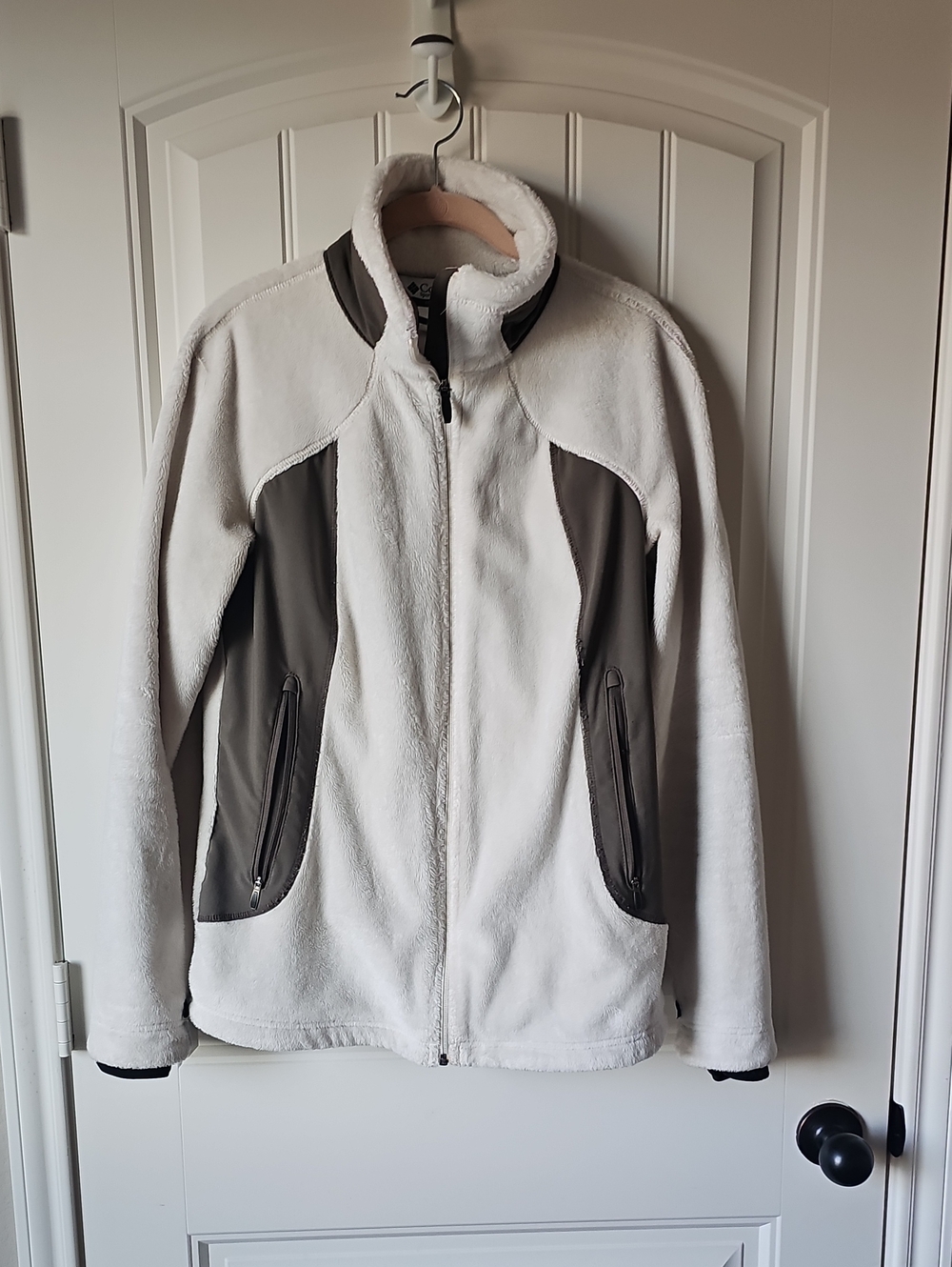 Columbia Cream and Taupe Teddy Fleece Full-Zip Jacket